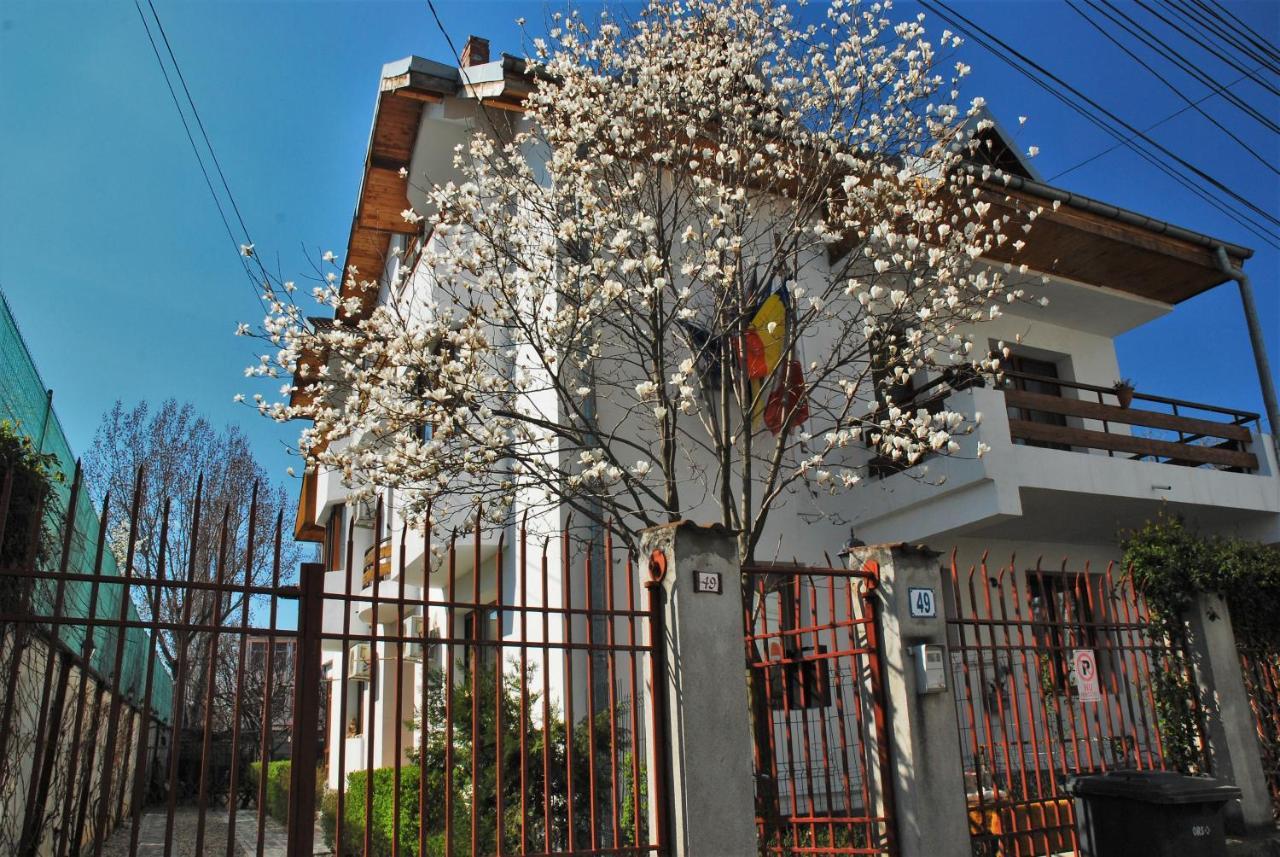 Pension La Noblesse Bukarest Kültér fotó